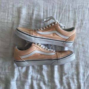 oldschool  “peach” vans